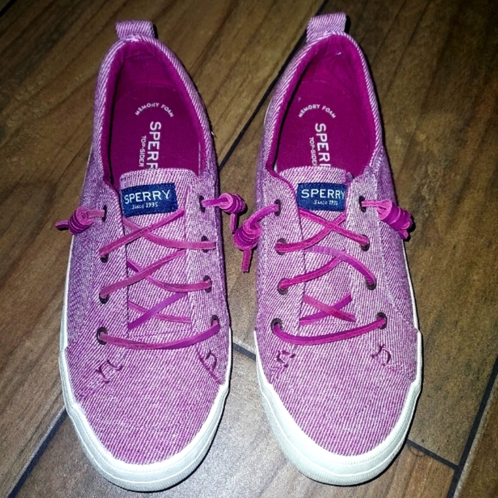 Sperry Crest Vibe SlipOns